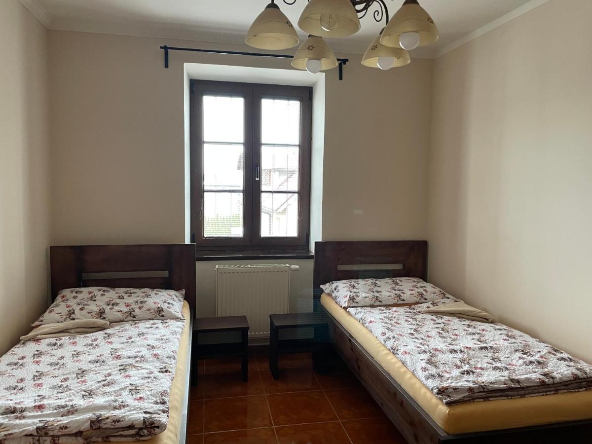 Cetnicka Stanice Hluboka Hluboká nad Vltavou Kültér fotó