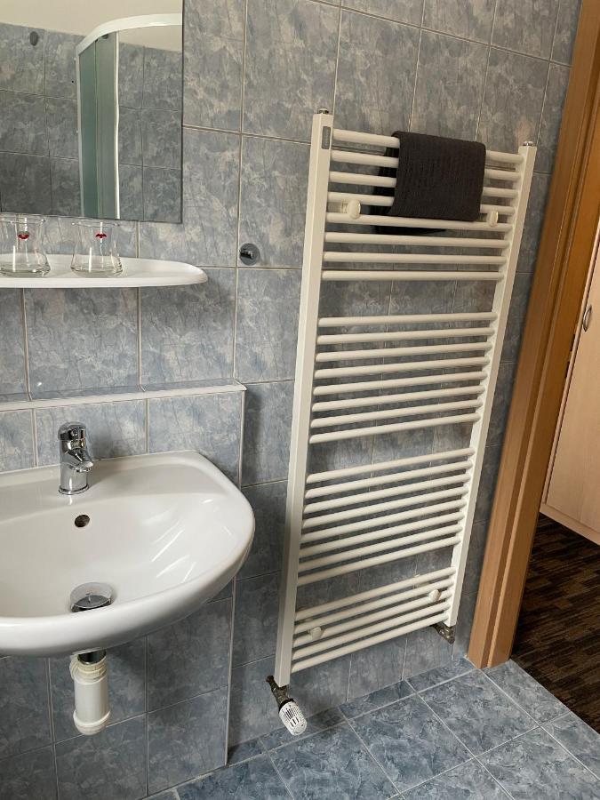 Cetnicka Stanice Hluboka Hluboká nad Vltavou Kültér fotó