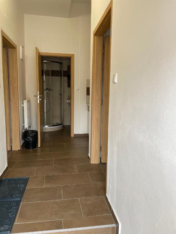 Cetnicka Stanice Hluboka Hluboká nad Vltavou Kültér fotó